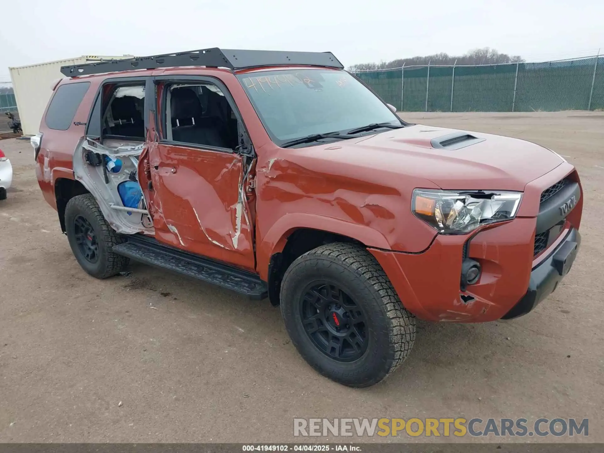 1 Photograph of a damaged car JTELU5JR4R6224048 TOYOTA 4RUNNER 2024
