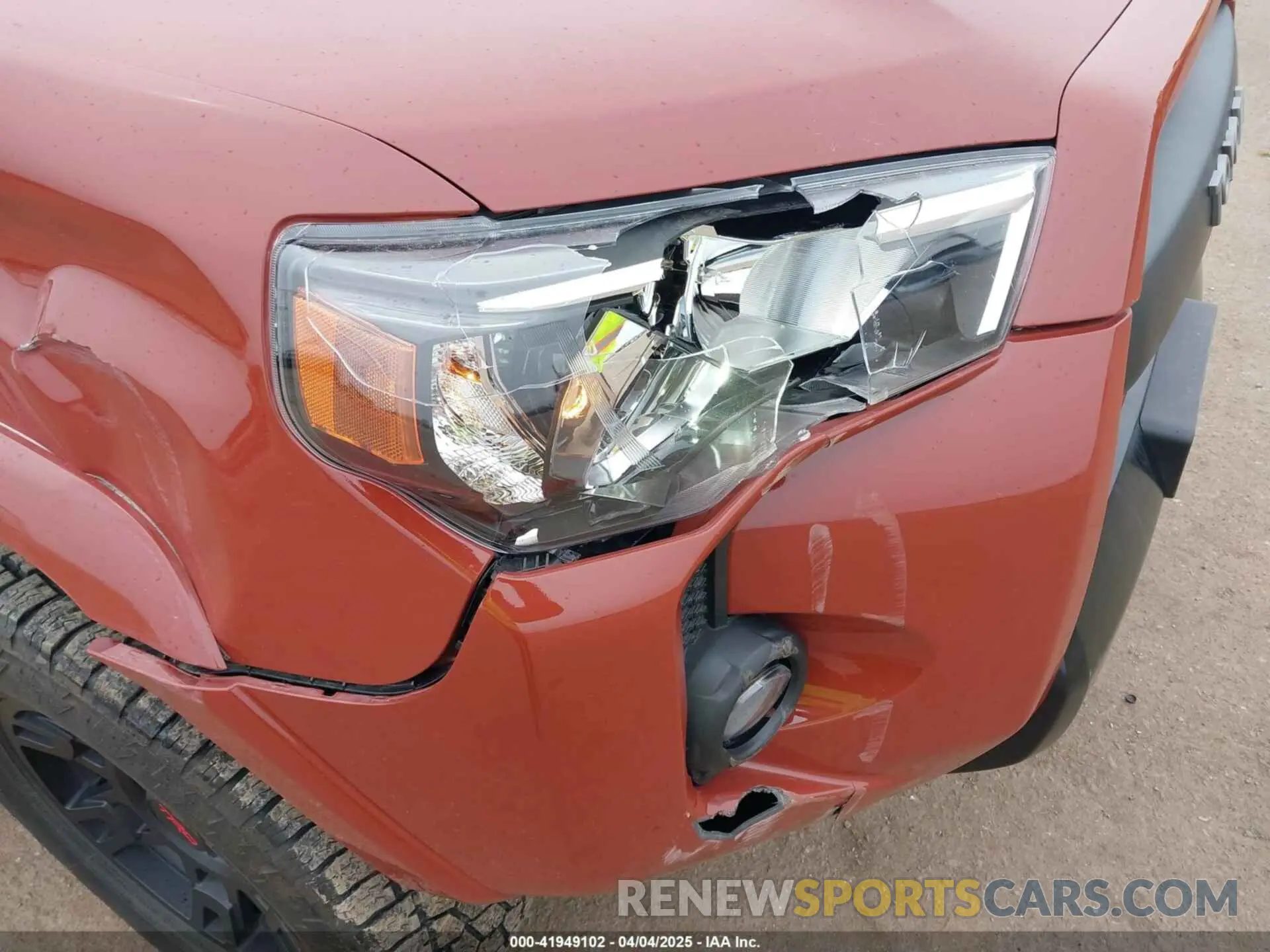 17 Photograph of a damaged car JTELU5JR4R6224048 TOYOTA 4RUNNER 2024