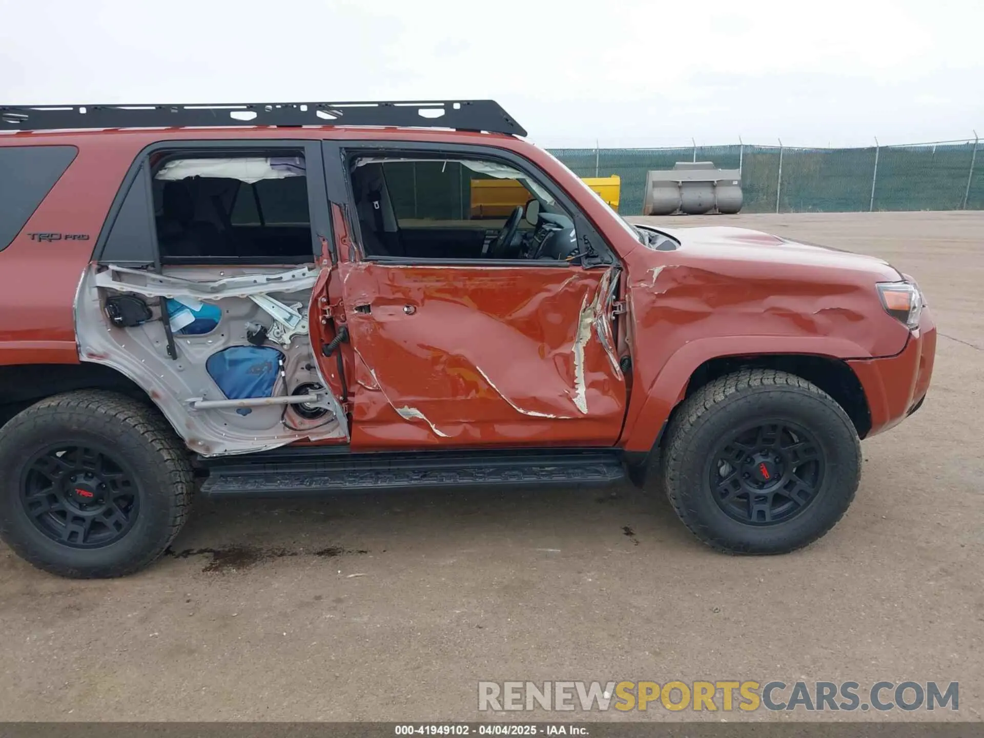 6 Photograph of a damaged car JTELU5JR4R6224048 TOYOTA 4RUNNER 2024