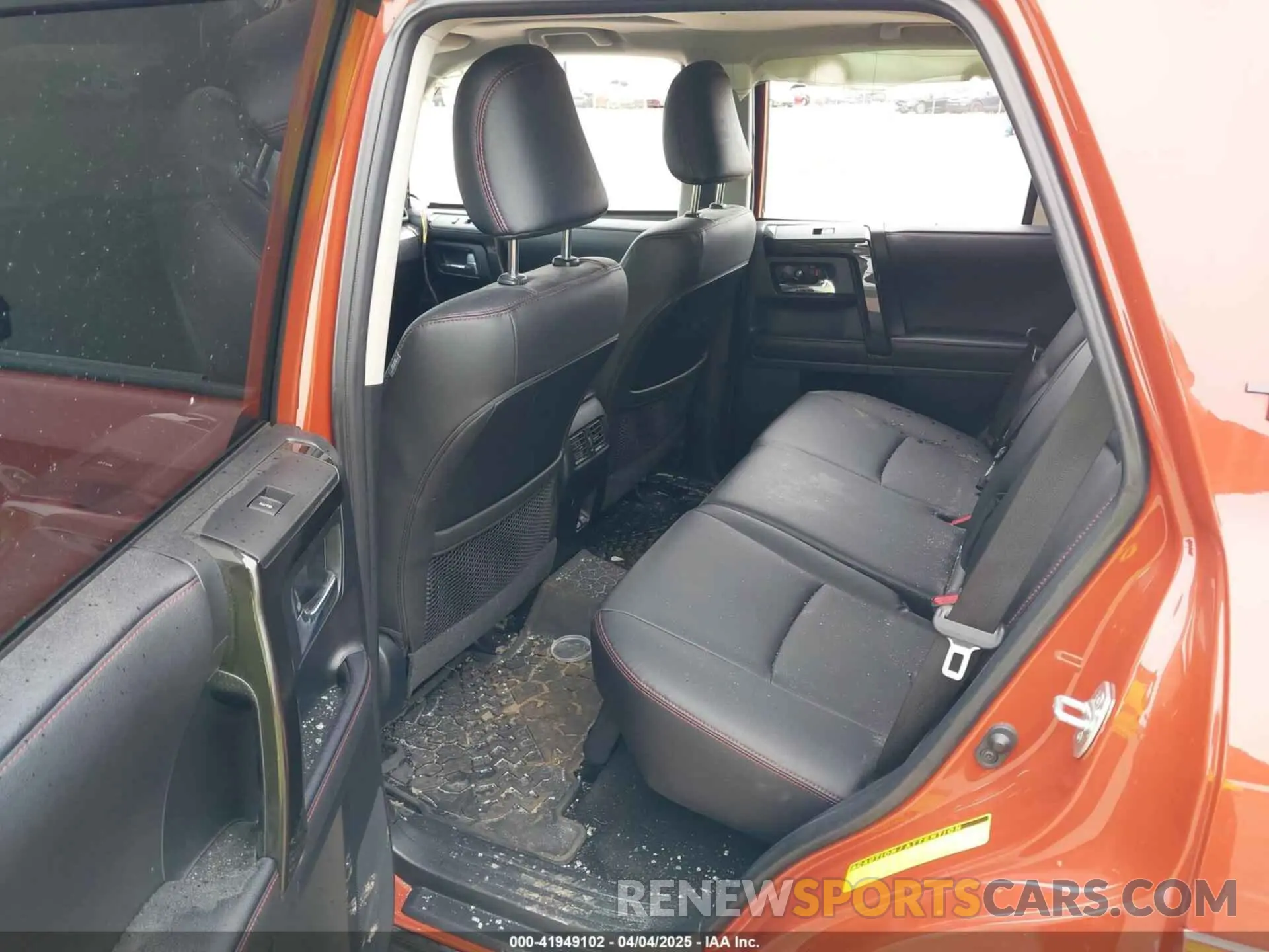 8 Photograph of a damaged car JTELU5JR4R6224048 TOYOTA 4RUNNER 2024