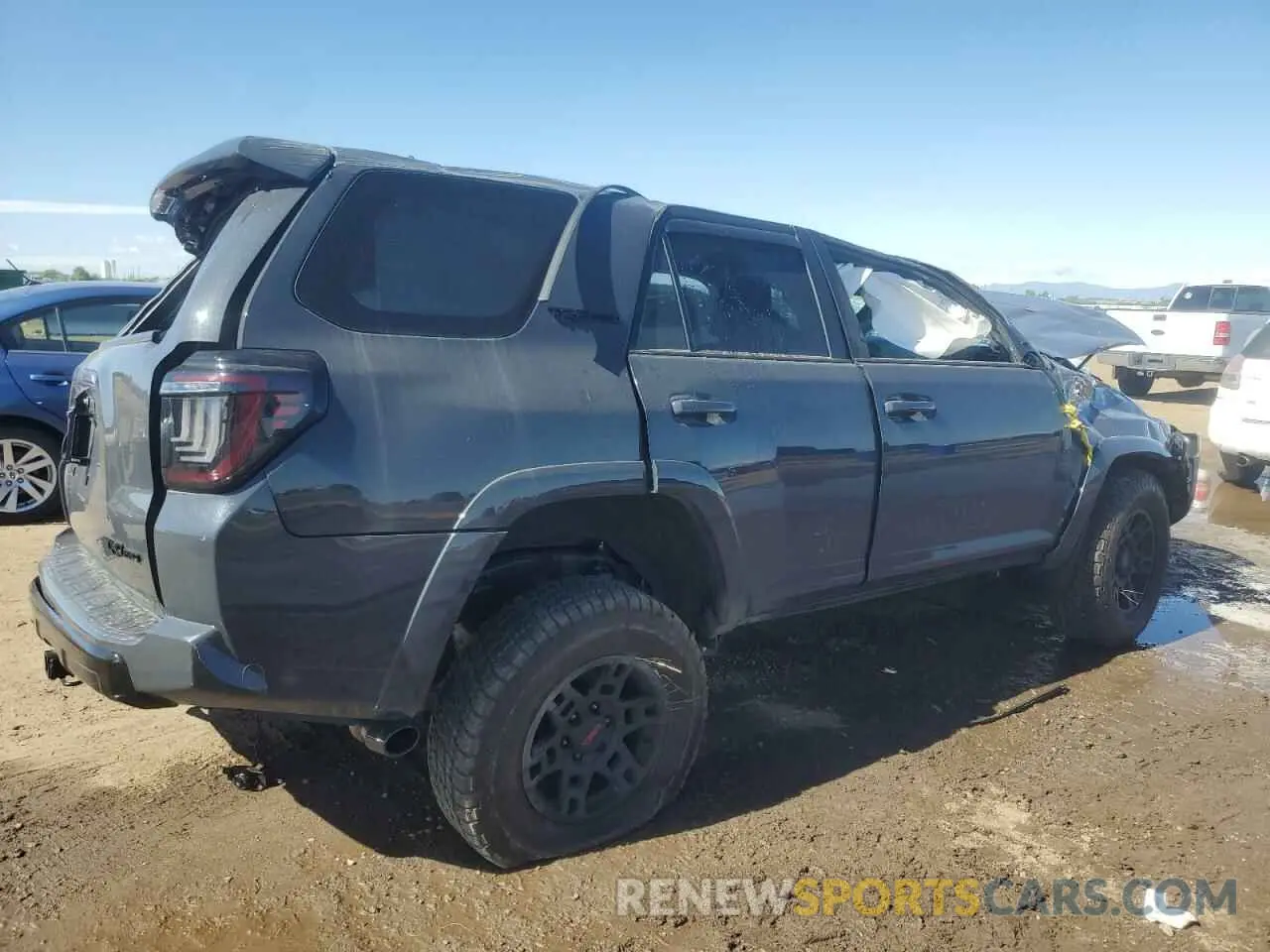 3 Photograph of a damaged car JTELU5JR4R6247250 TOYOTA 4RUNNER 2024
