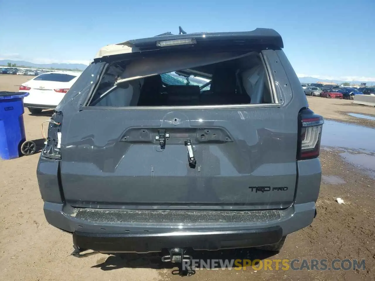 6 Photograph of a damaged car JTELU5JR4R6247250 TOYOTA 4RUNNER 2024