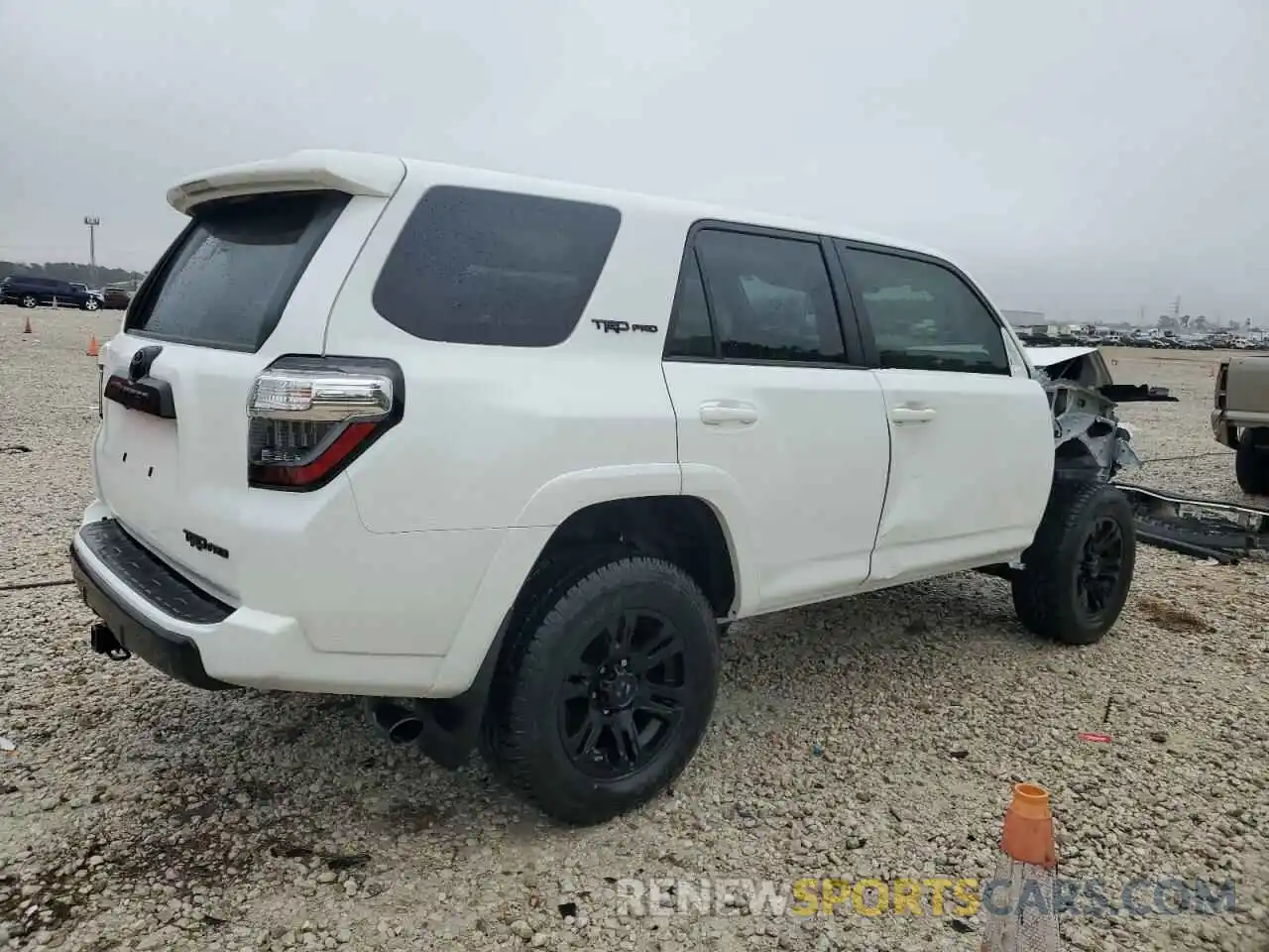 3 Photograph of a damaged car JTELU5JR8R6303867 TOYOTA 4RUNNER 2024