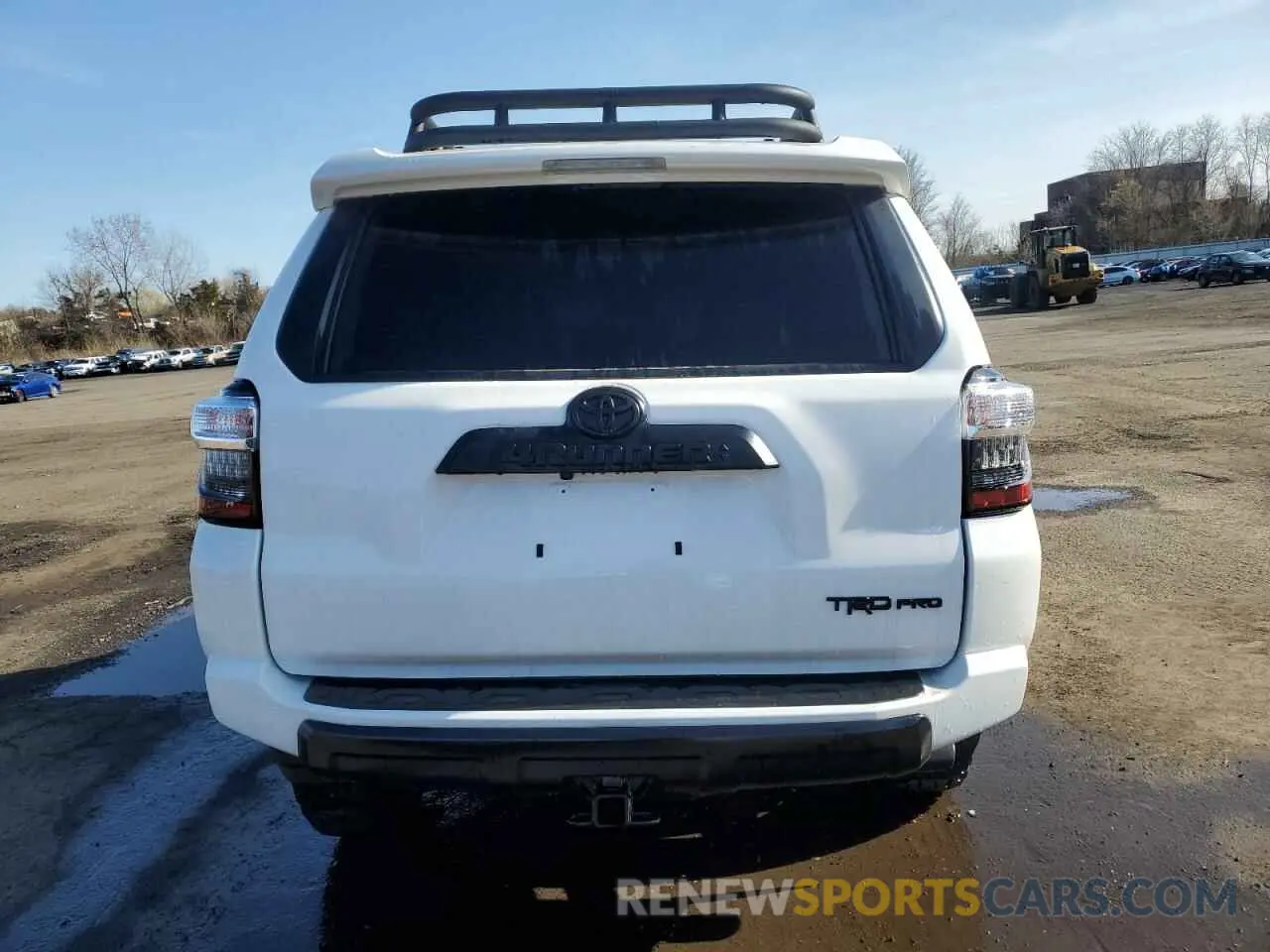 6 Photograph of a damaged car JTELU5JR9R6264061 TOYOTA 4RUNNER 2024
