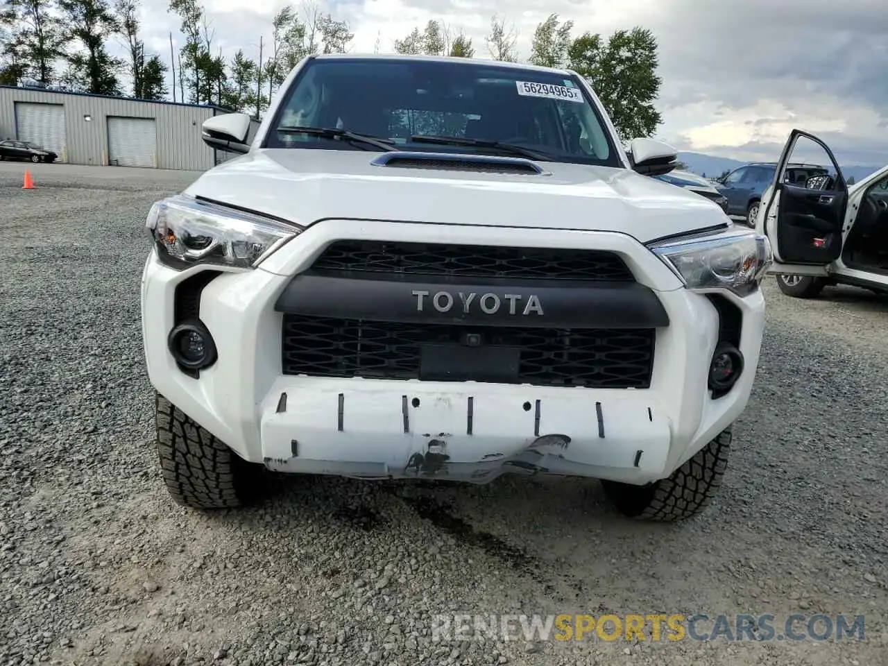 5 Photograph of a damaged car JTELU5JR9R6303909 TOYOTA 4RUNNER 2024