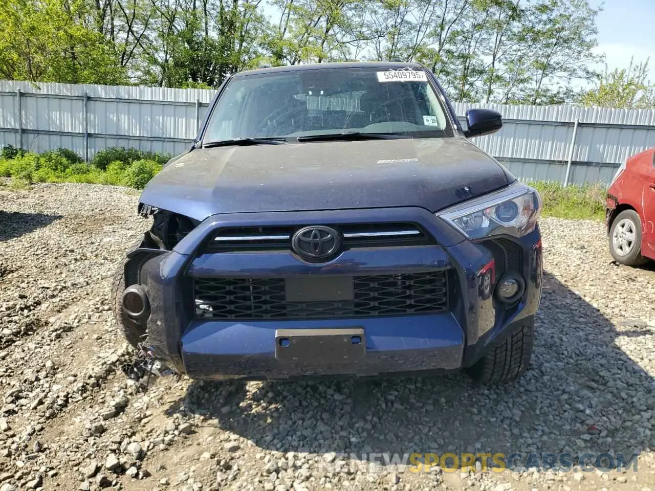 5 Photograph of a damaged car JTEMU5JR0R6301129 TOYOTA 4RUNNER 2024