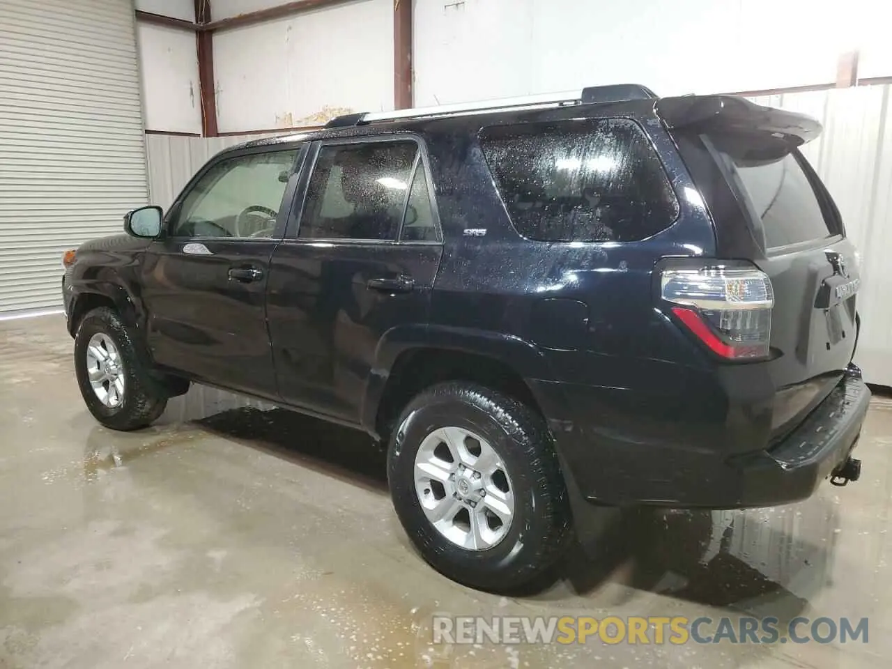 2 Photograph of a damaged car JTEMU5JR2R6220701 TOYOTA 4RUNNER 2024