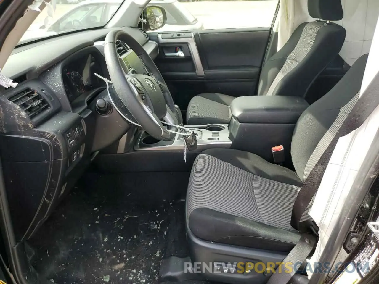 7 Photograph of a damaged car JTEMU5JR4R6284870 TOYOTA 4RUNNER 2024