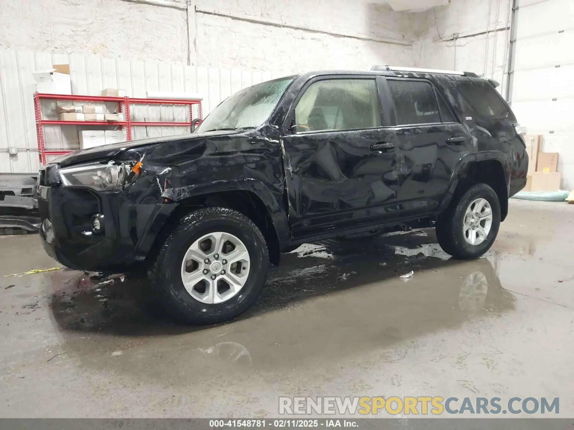 2 Photograph of a damaged car JTEMU5JR5R6280827 TOYOTA 4RUNNER 2024