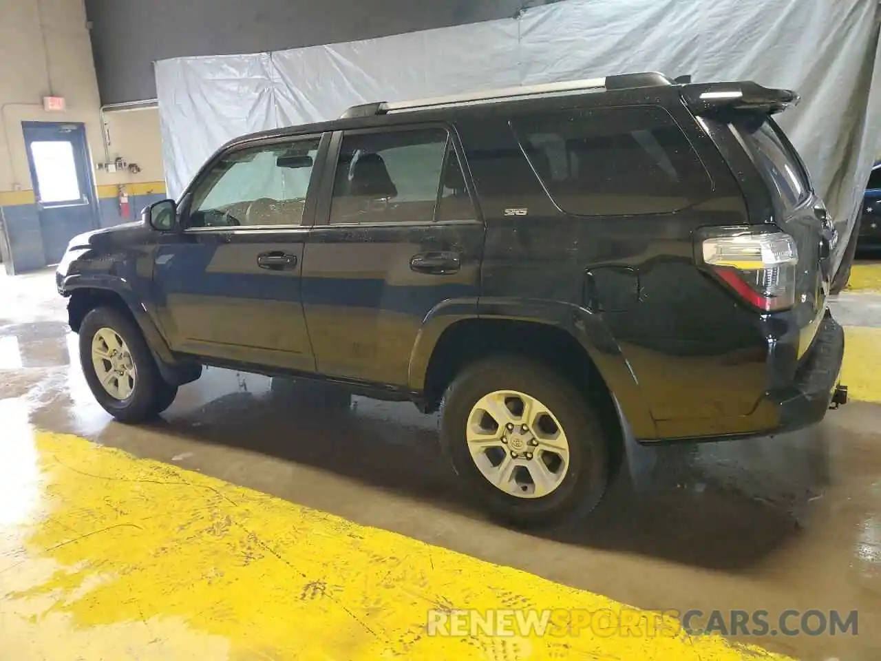 2 Photograph of a damaged car JTEMU5JR8R6284600 TOYOTA 4RUNNER 2024