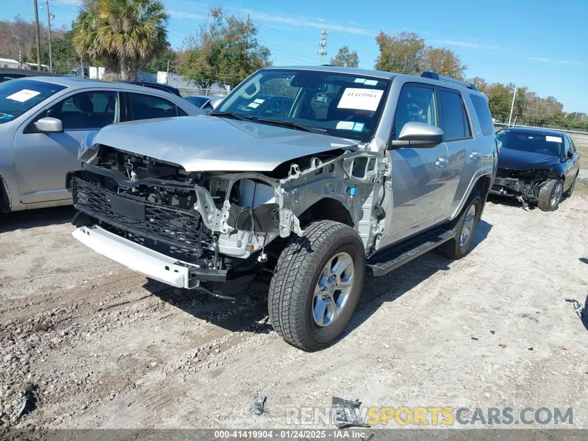 2 Photograph of a damaged car JTEMU5JRXR6259326 TOYOTA 4RUNNER 2024