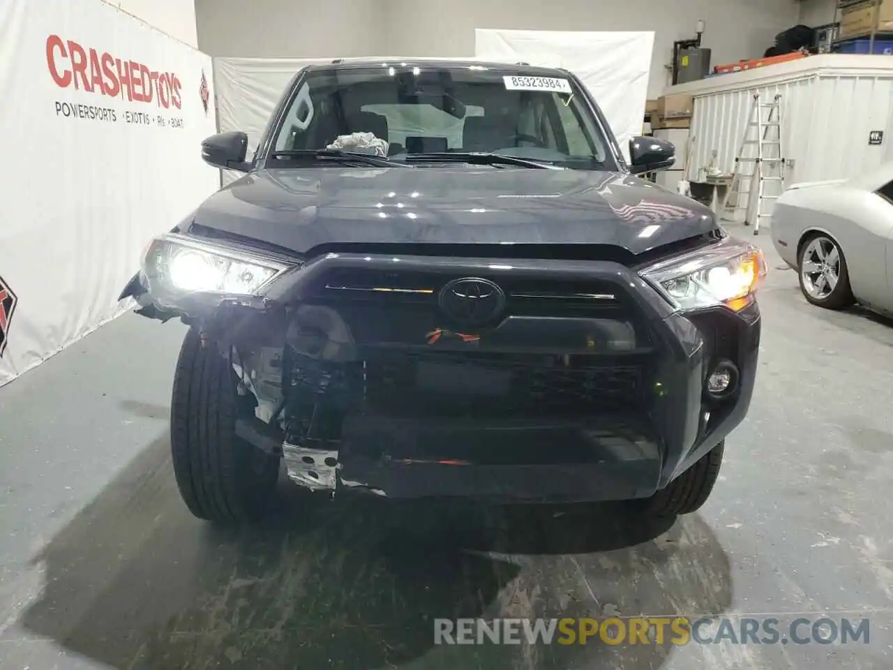 5 Photograph of a damaged car JTENU5JR0R6297281 TOYOTA 4RUNNER 2024