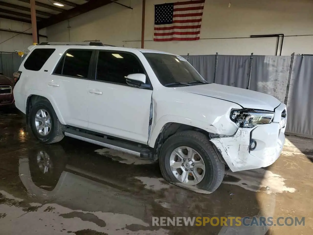 4 Photograph of a damaged car JTENU5JR2R6222551 TOYOTA 4RUNNER 2024
