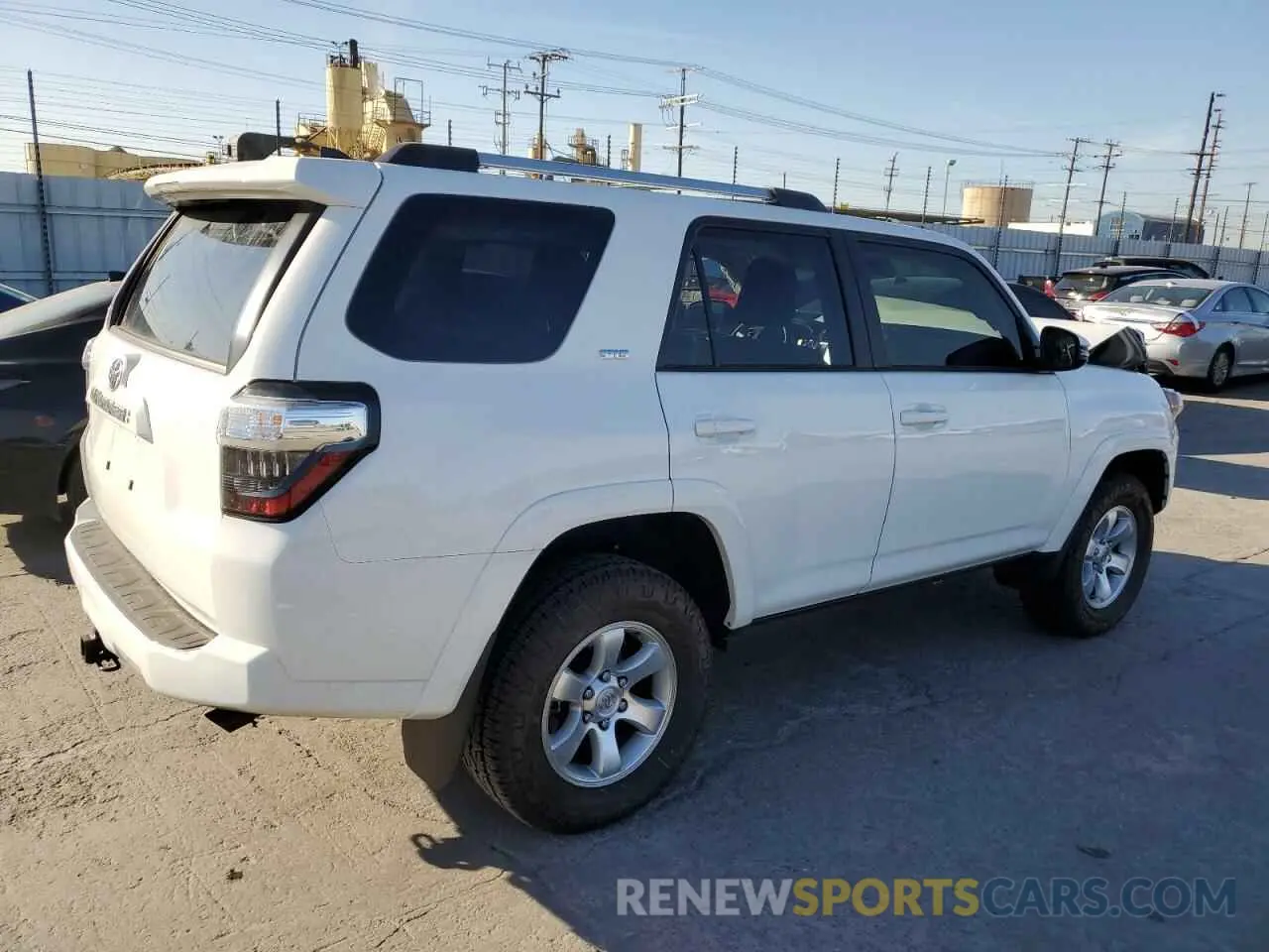 3 Photograph of a damaged car JTENU5JR2R6291580 TOYOTA 4RUNNER 2024