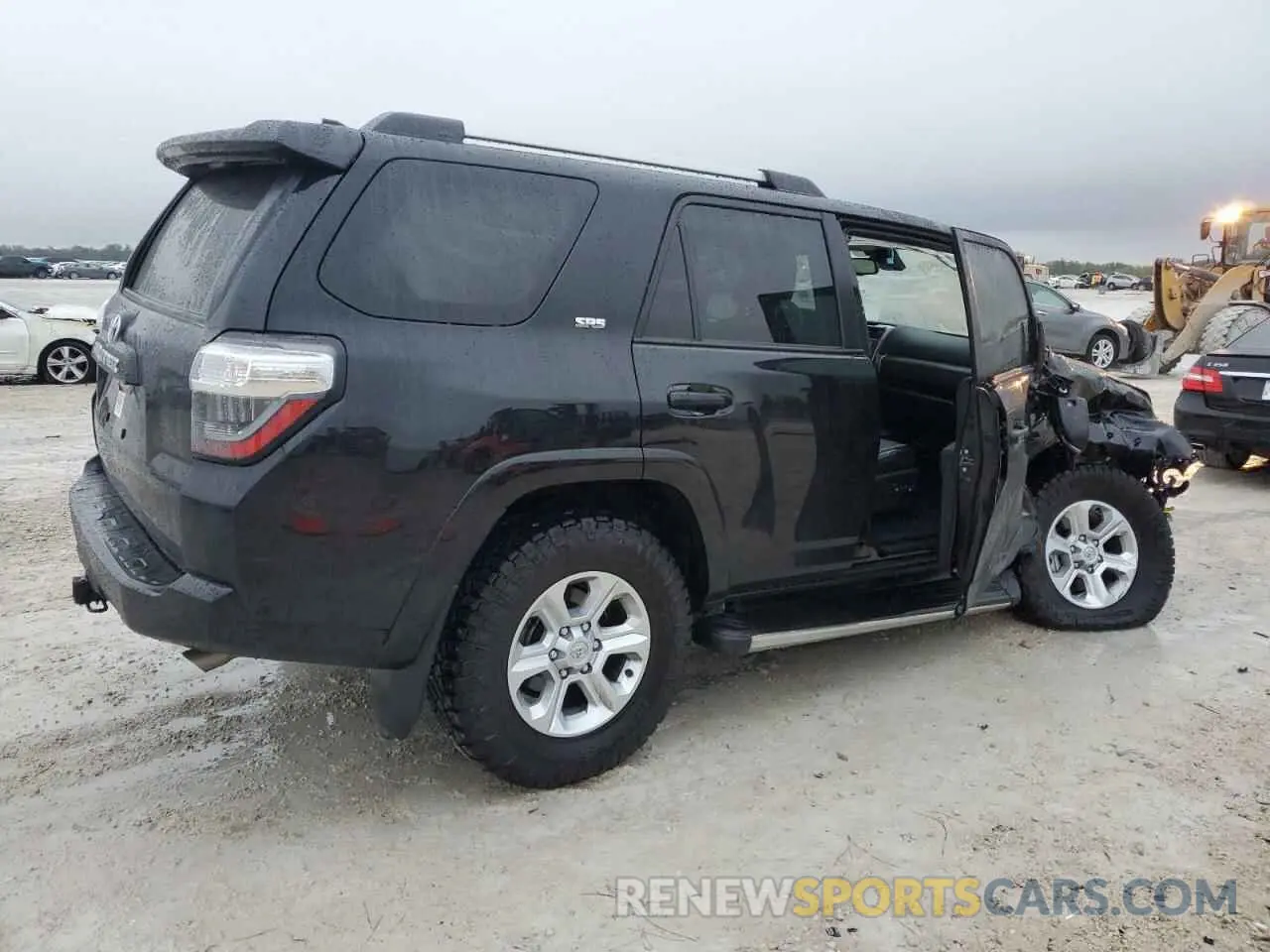 3 Photograph of a damaged car JTENU5JR3R6228312 TOYOTA 4RUNNER 2024