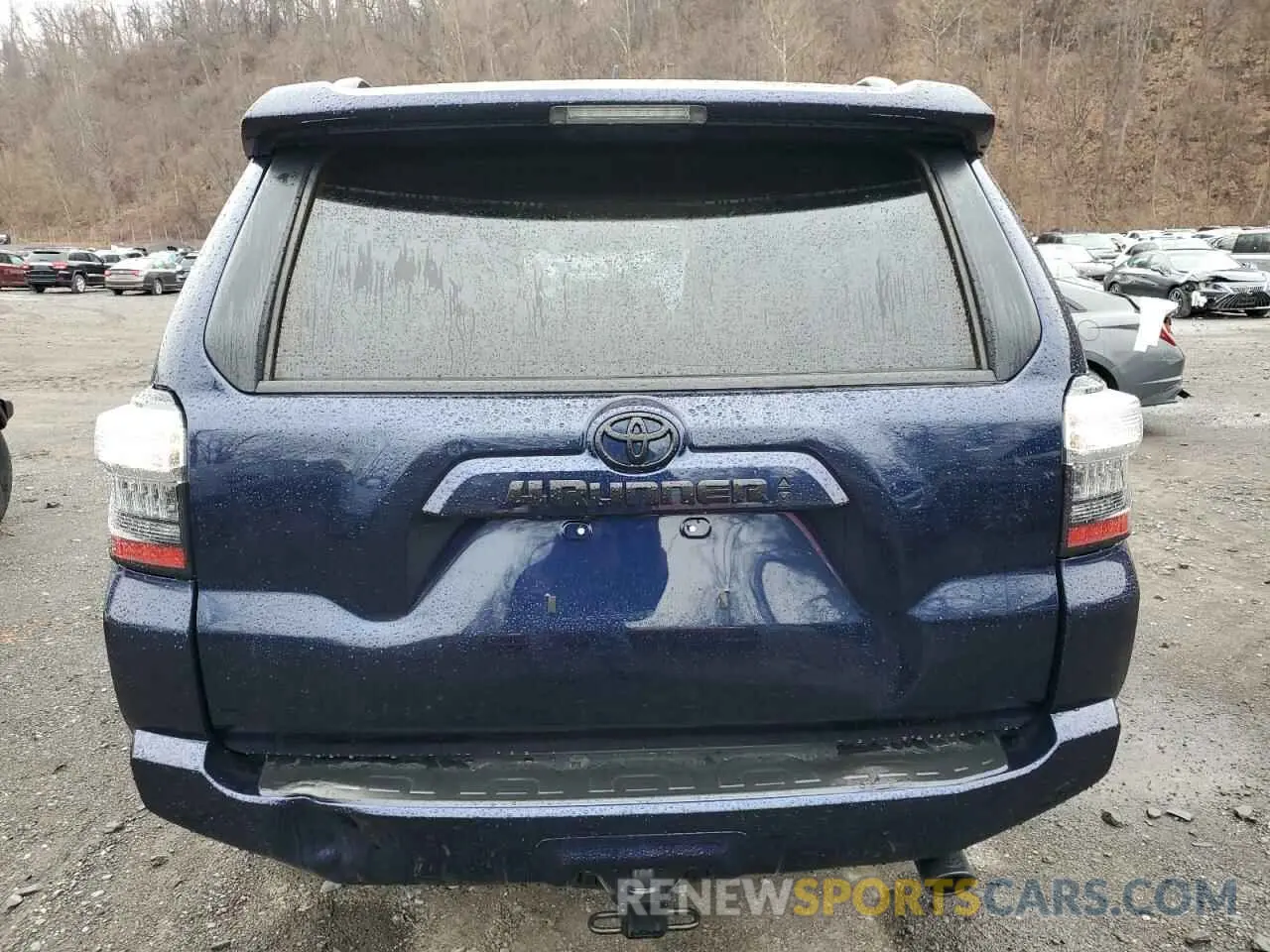 6 Photograph of a damaged car JTENU5JR3R6251766 TOYOTA 4RUNNER 2024