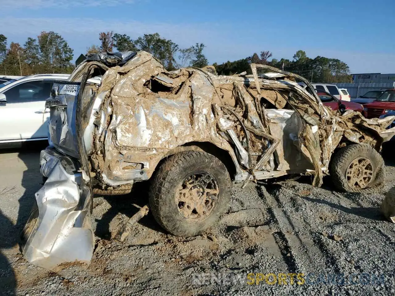 3 Photograph of a damaged car JTENU5JR3R6255669 TOYOTA 4RUNNER 2024
