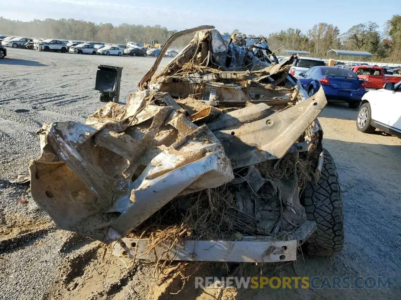 5 Photograph of a damaged car JTENU5JR3R6255669 TOYOTA 4RUNNER 2024