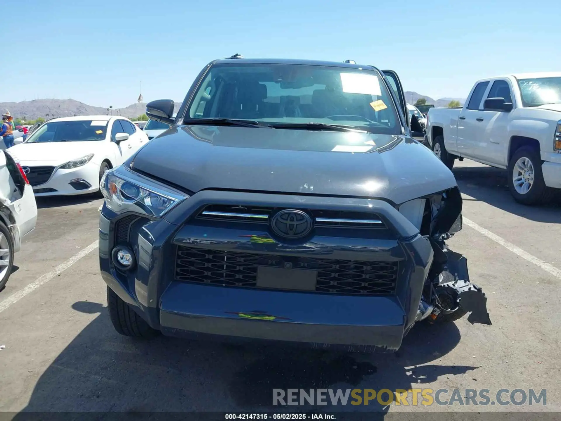 13 Photograph of a damaged car JTENU5JR3R6299316 TOYOTA 4RUNNER 2024