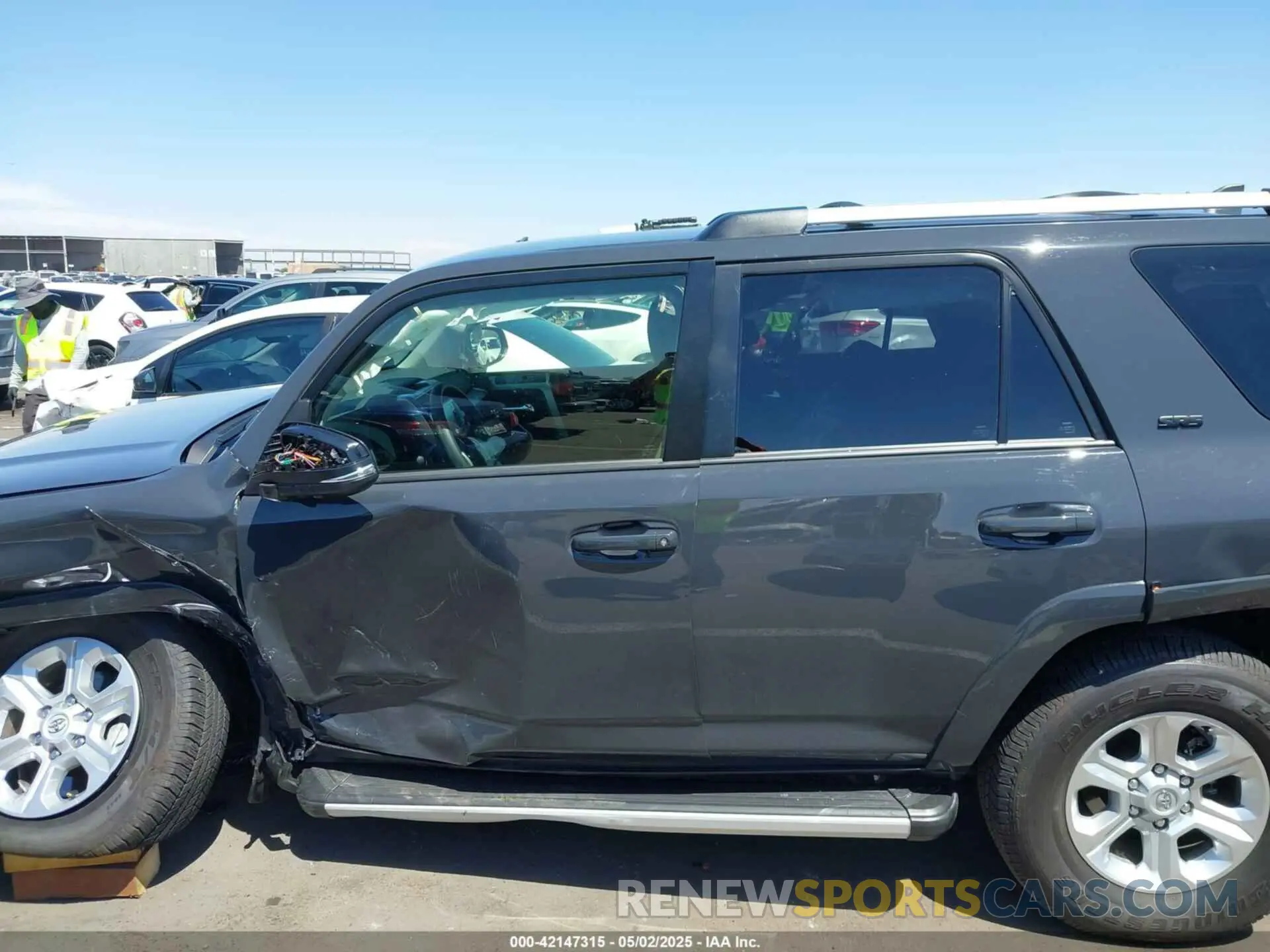 15 Photograph of a damaged car JTENU5JR3R6299316 TOYOTA 4RUNNER 2024