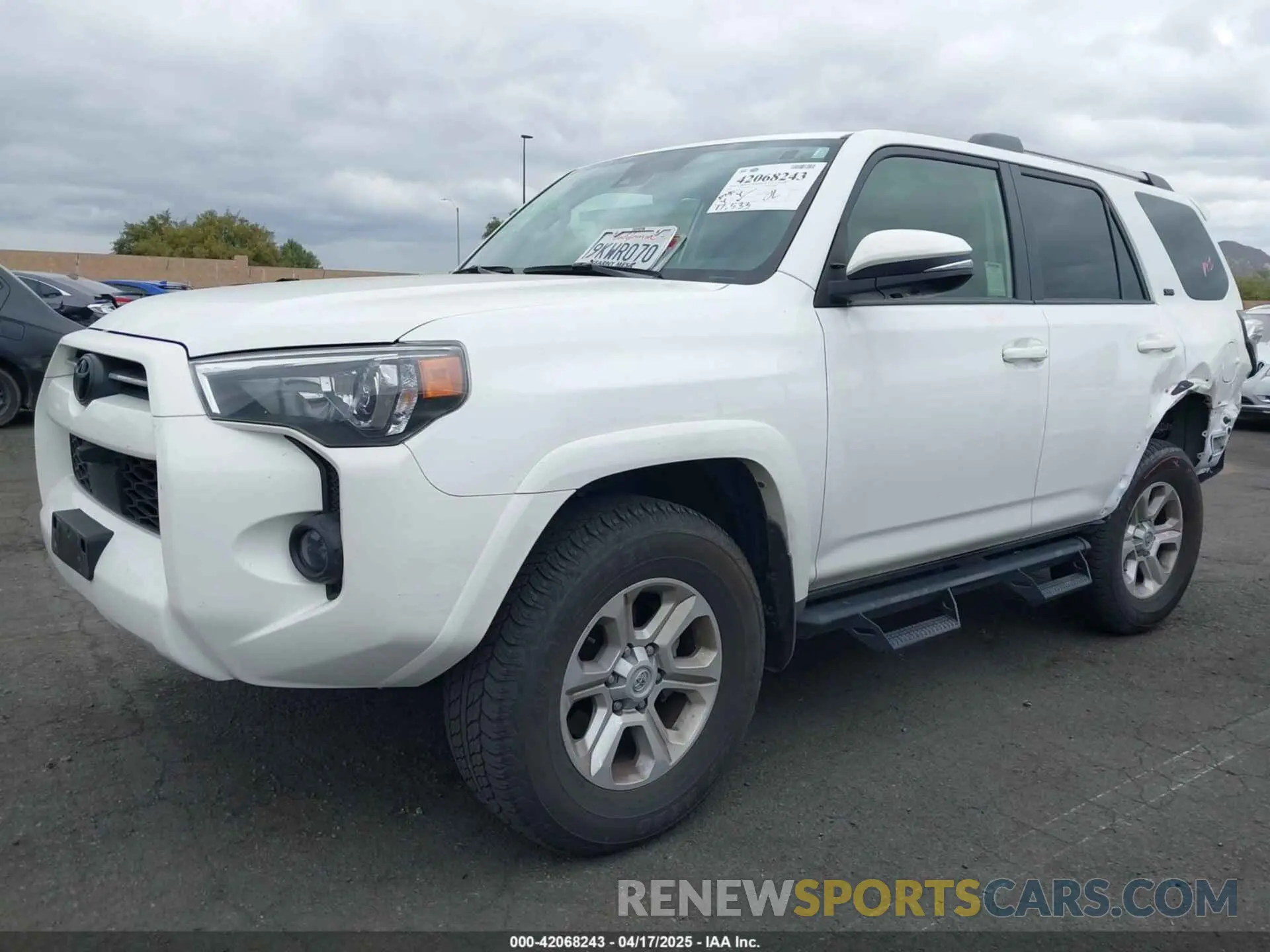 2 Photograph of a damaged car JTENU5JR4R6243479 TOYOTA 4RUNNER 2024