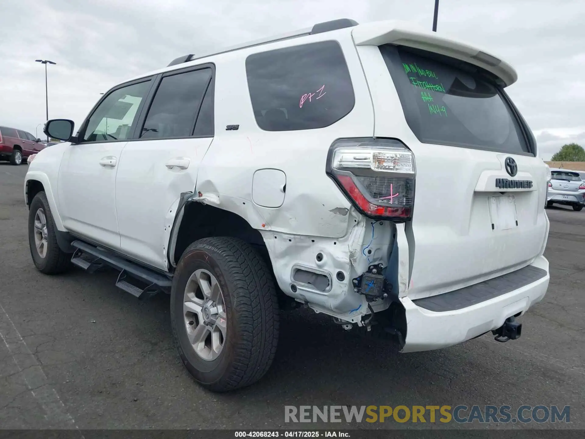 3 Photograph of a damaged car JTENU5JR4R6243479 TOYOTA 4RUNNER 2024
