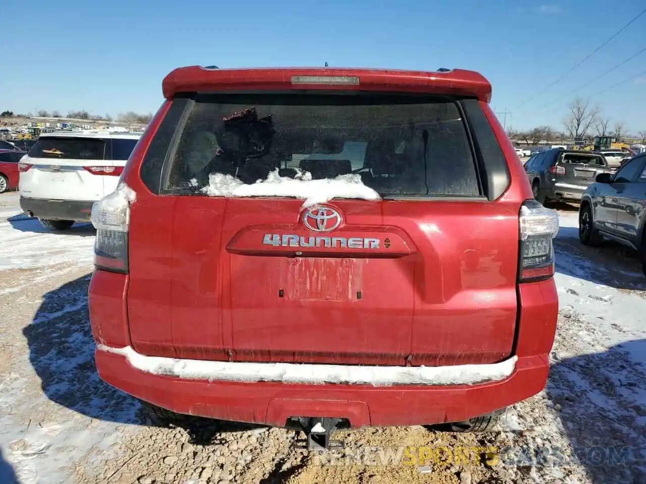 6 Photograph of a damaged car JTENU5JR5R6286082 TOYOTA 4RUNNER 2024