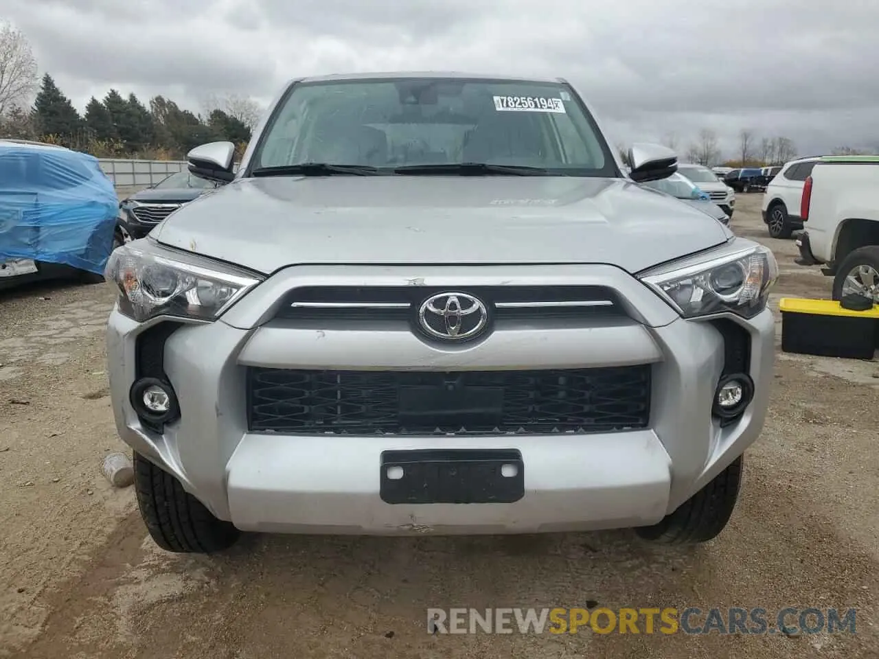 5 Photograph of a damaged car JTENU5JR7R6223176 TOYOTA 4RUNNER 2024