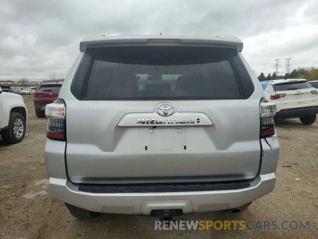 6 Photograph of a damaged car JTENU5JR7R6223176 TOYOTA 4RUNNER 2024