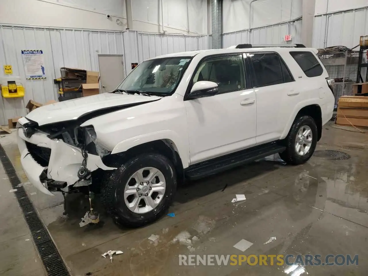 1 Photograph of a damaged car JTENU5JR8R6262830 TOYOTA 4RUNNER 2024