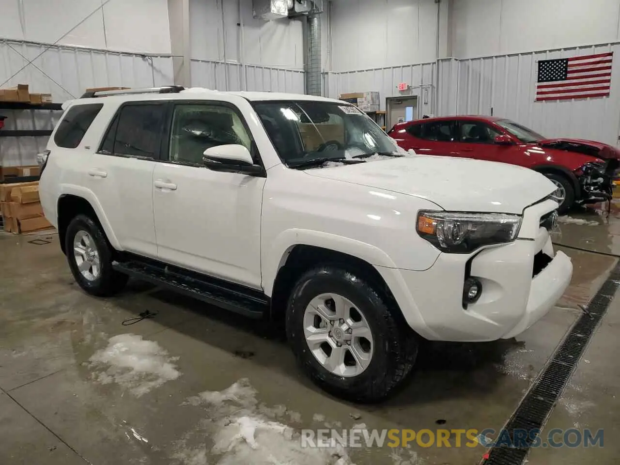 4 Photograph of a damaged car JTENU5JR8R6262830 TOYOTA 4RUNNER 2024