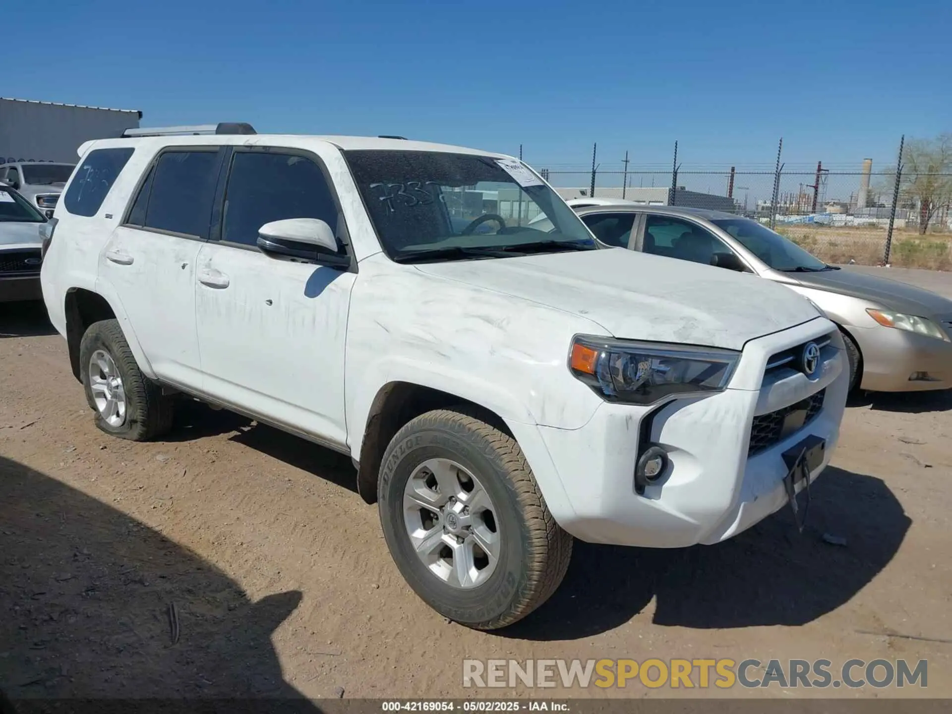 1 Photograph of a damaged car JTENU5JR8R6285394 TOYOTA 4RUNNER 2024