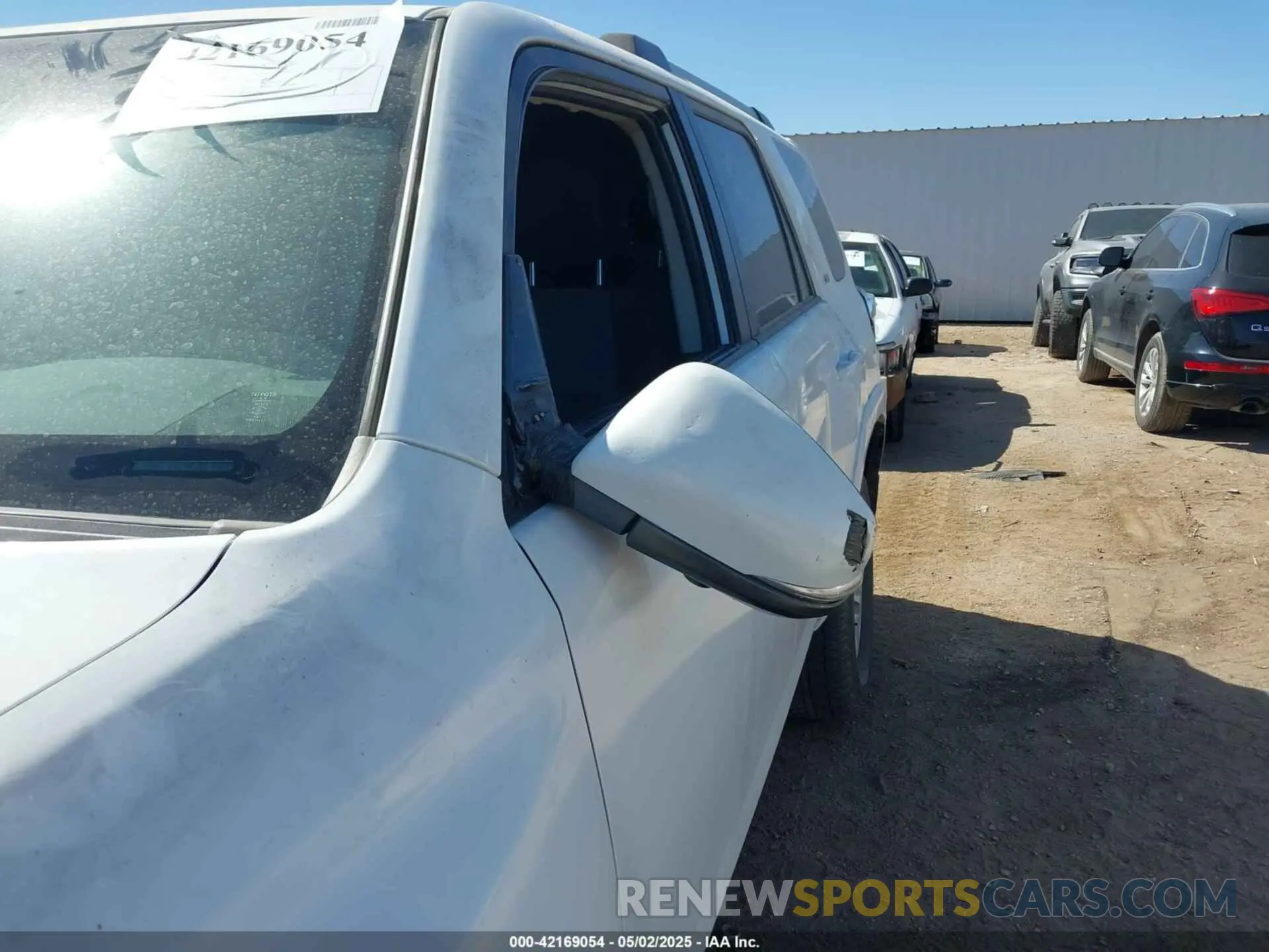 6 Photograph of a damaged car JTENU5JR8R6285394 TOYOTA 4RUNNER 2024