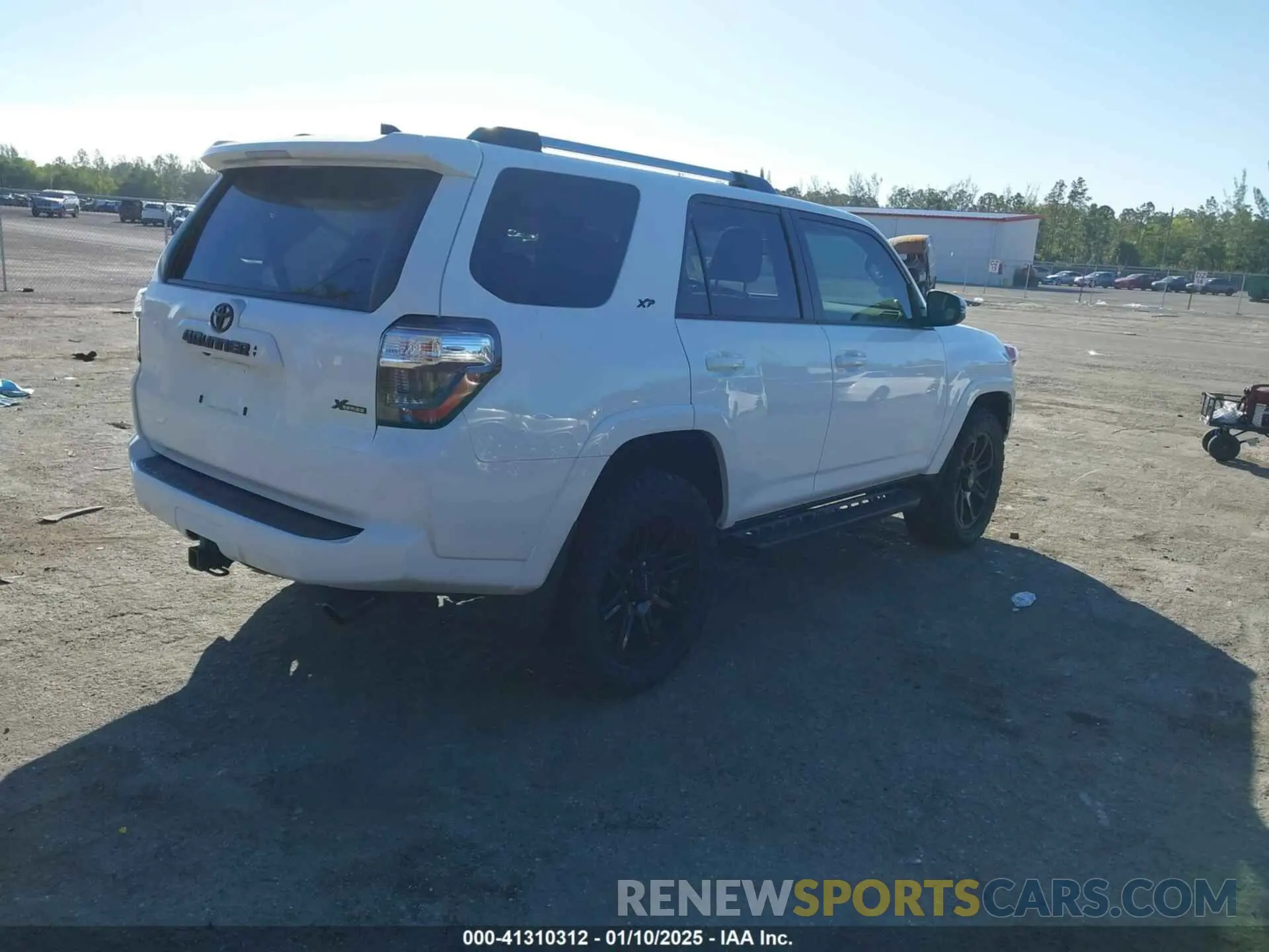4 Photograph of a damaged car JTENU5JR9R6264747 TOYOTA 4RUNNER 2024