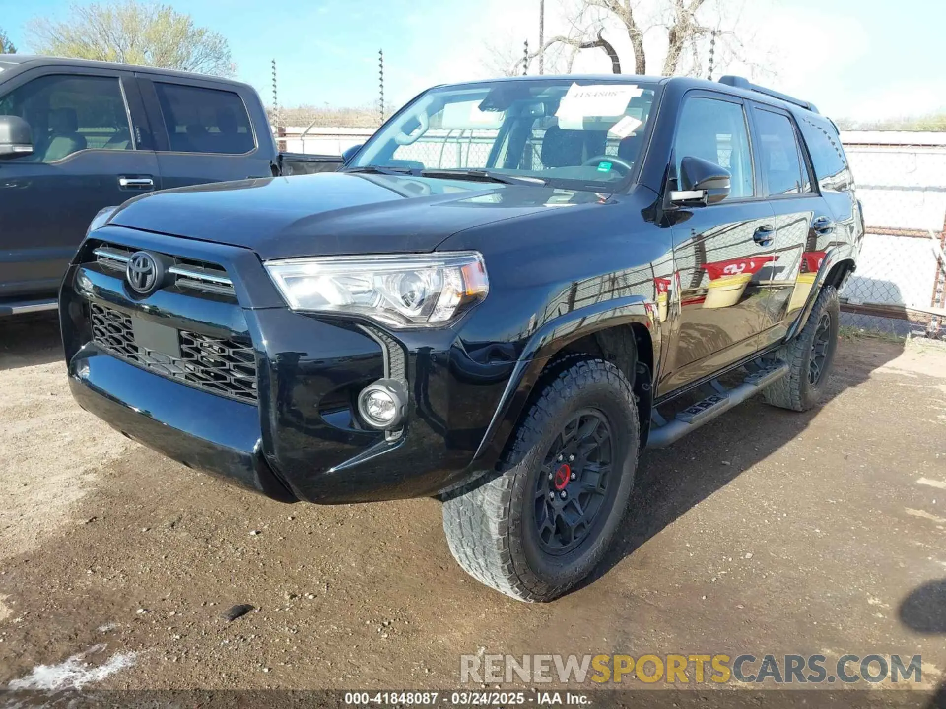 2 Photograph of a damaged car JTENU5JR9R6278437 TOYOTA 4RUNNER 2024