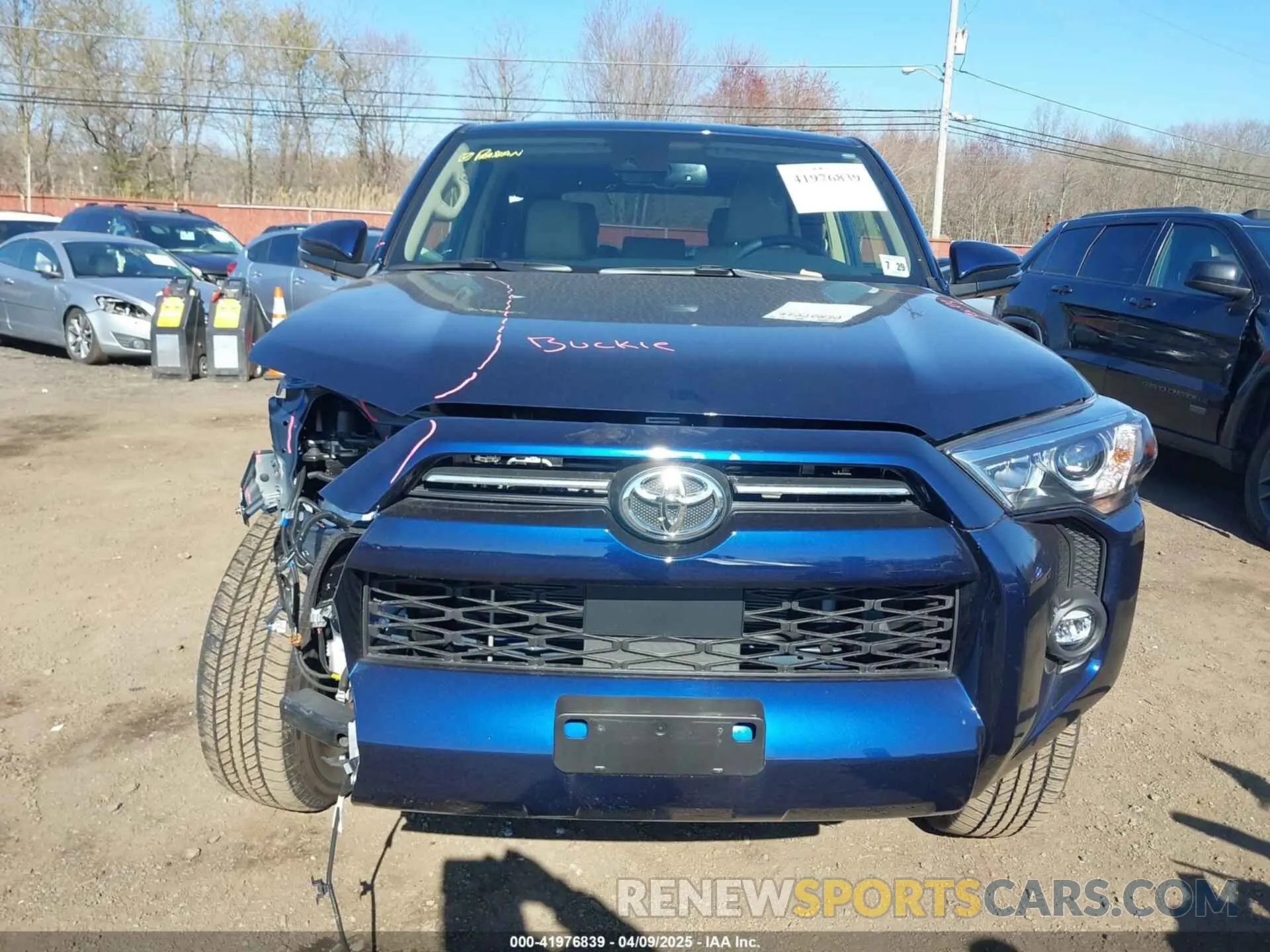 17 Photograph of a damaged car JTENU5JR9R6287820 TOYOTA 4RUNNER 2024