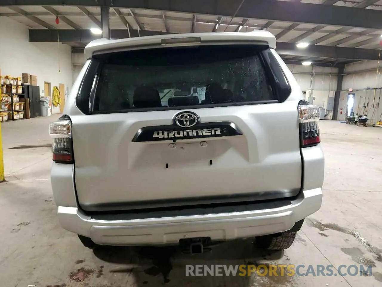 6 Photograph of a damaged car JTEPU5JR1R6220959 TOYOTA 4RUNNER 2024