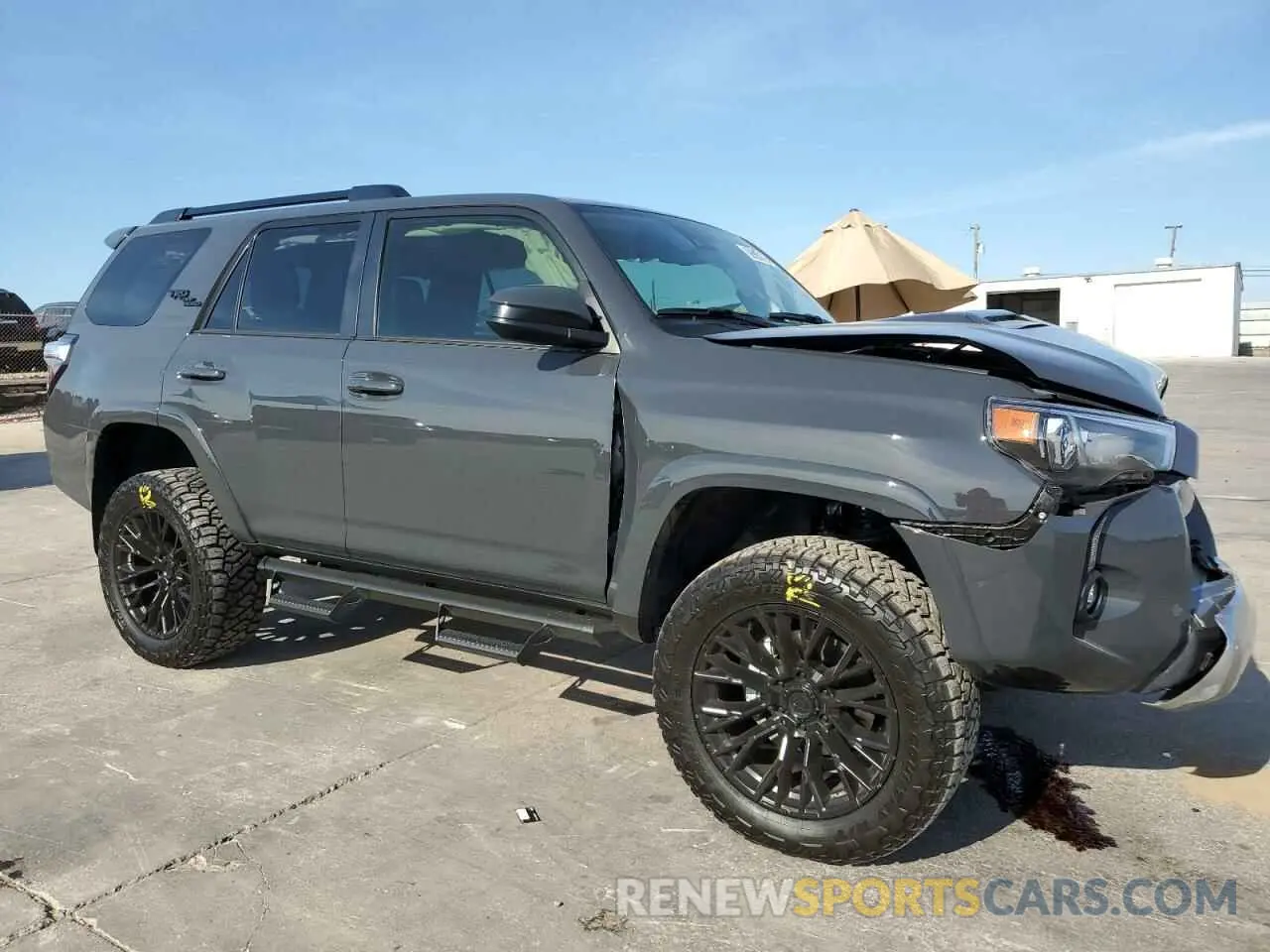 4 Photograph of a damaged car JTEPU5JR5R6273440 TOYOTA 4RUNNER 2024