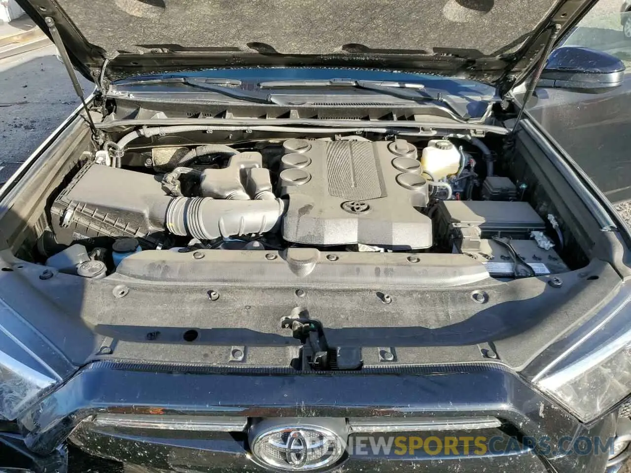 12 Photograph of a damaged car JTEPU5JR5R6285930 TOYOTA 4RUNNER 2024