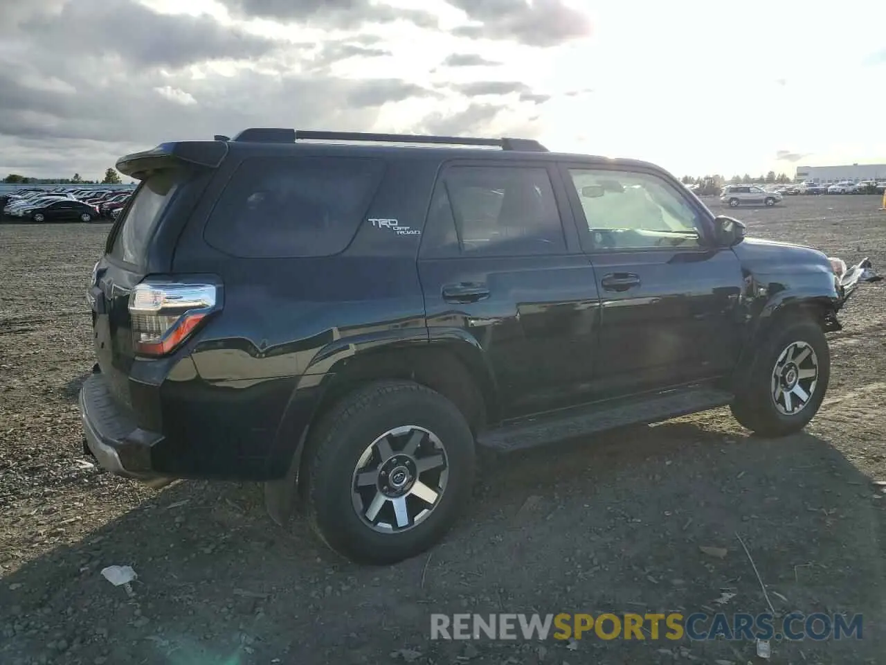 3 Photograph of a damaged car JTEPU5JR5R6285930 TOYOTA 4RUNNER 2024