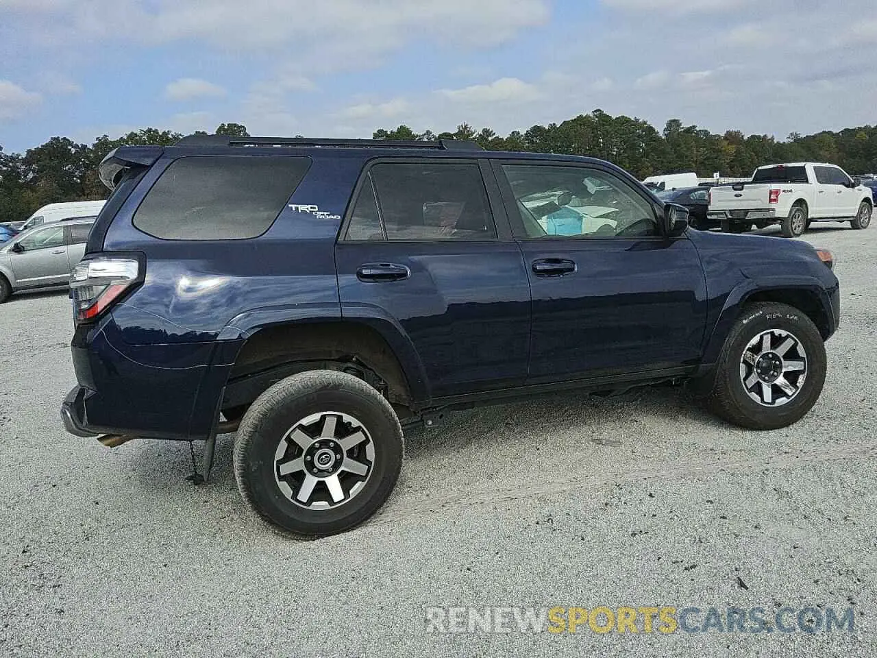 3 Photograph of a damaged car JTEPU5JRXR6232074 TOYOTA 4RUNNER 2024