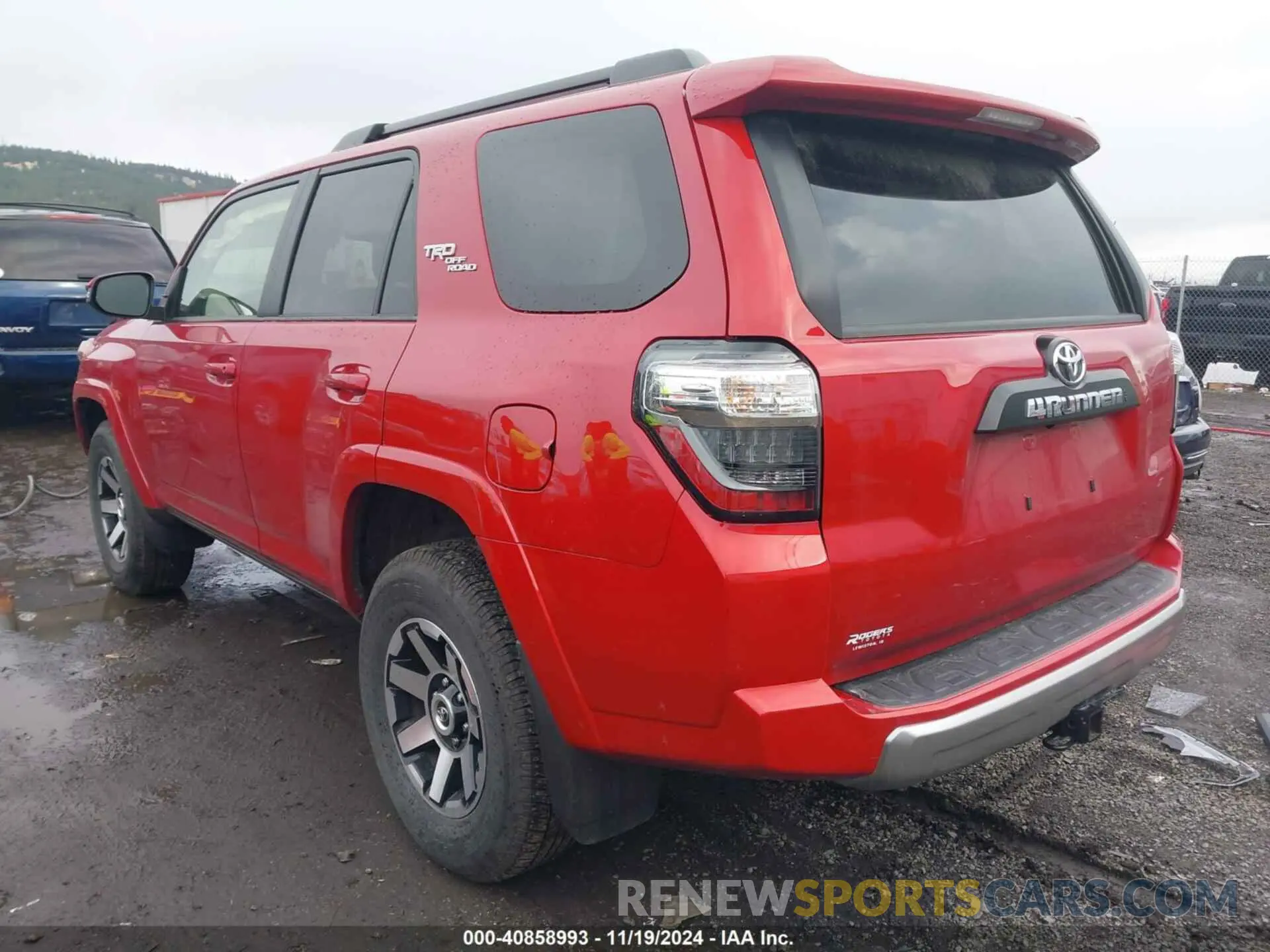3 Photograph of a damaged car JTERU5JR0R6215843 TOYOTA 4RUNNER 2024