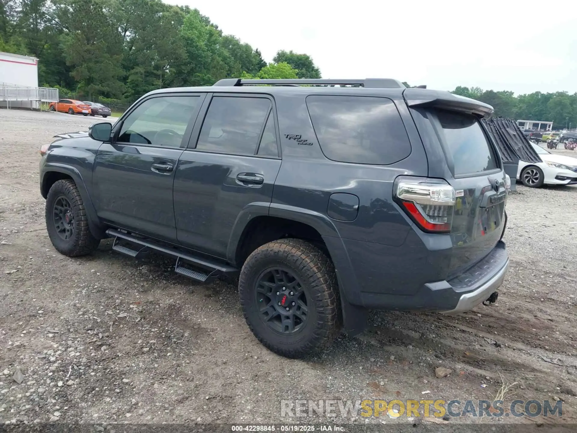 3 Photograph of a damaged car JTERU5JR0R6287612 TOYOTA 4RUNNER 2024