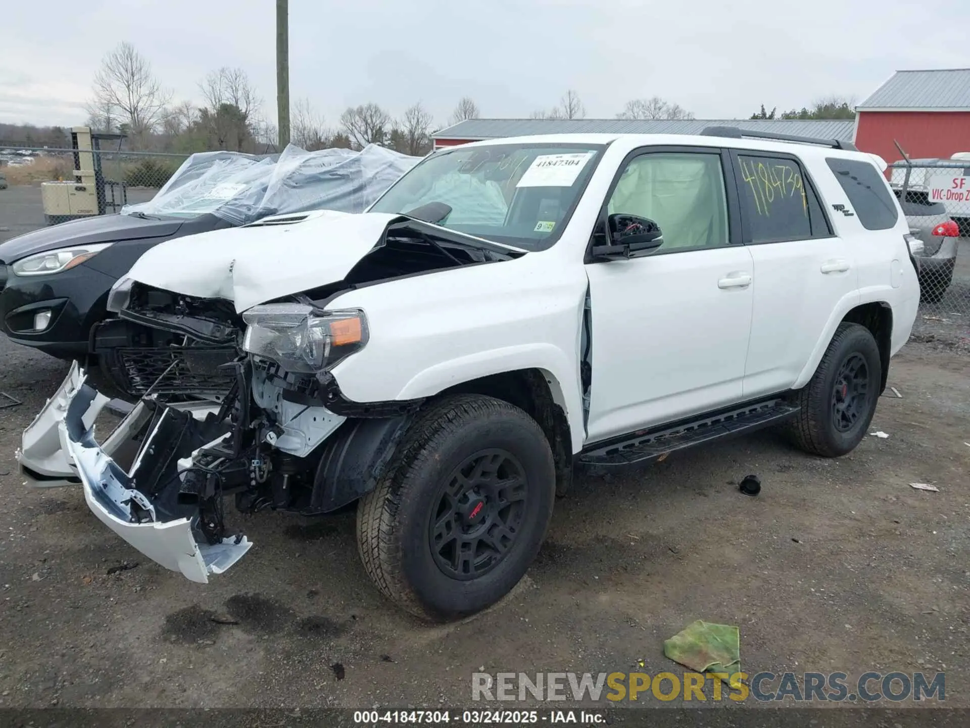 2 Photograph of a damaged car JTERU5JR0R6293202 TOYOTA 4RUNNER 2024