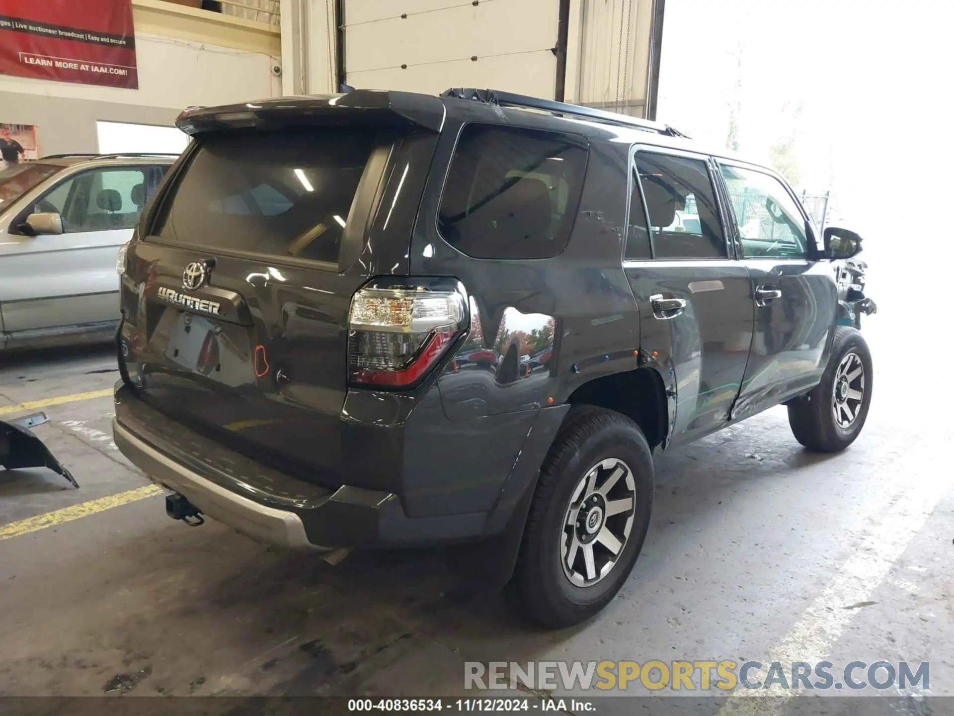 4 Photograph of a damaged car JTERU5JR1R6247538 TOYOTA 4RUNNER 2024