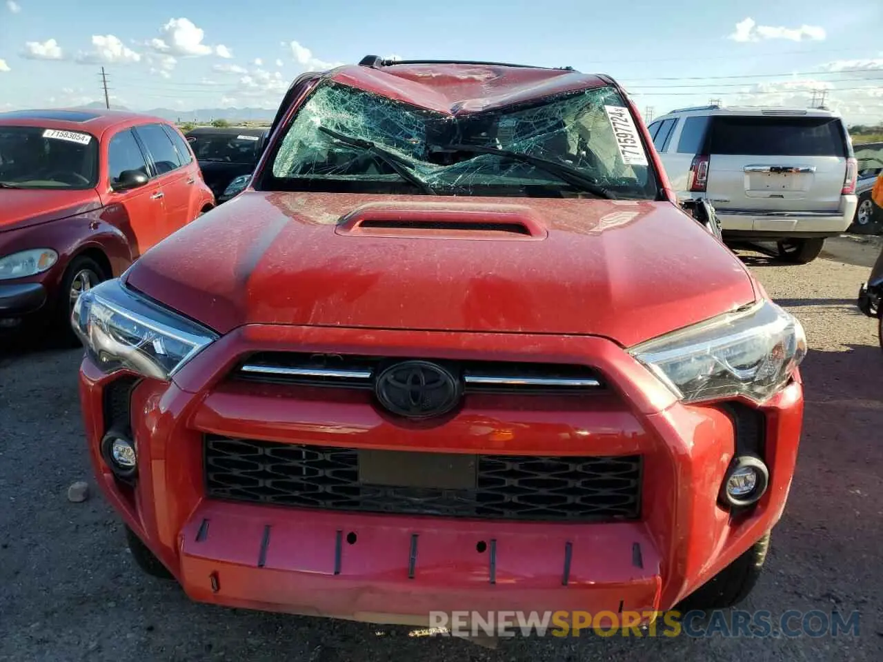 5 Photograph of a damaged car JTERU5JR2R6245376 TOYOTA 4RUNNER 2024