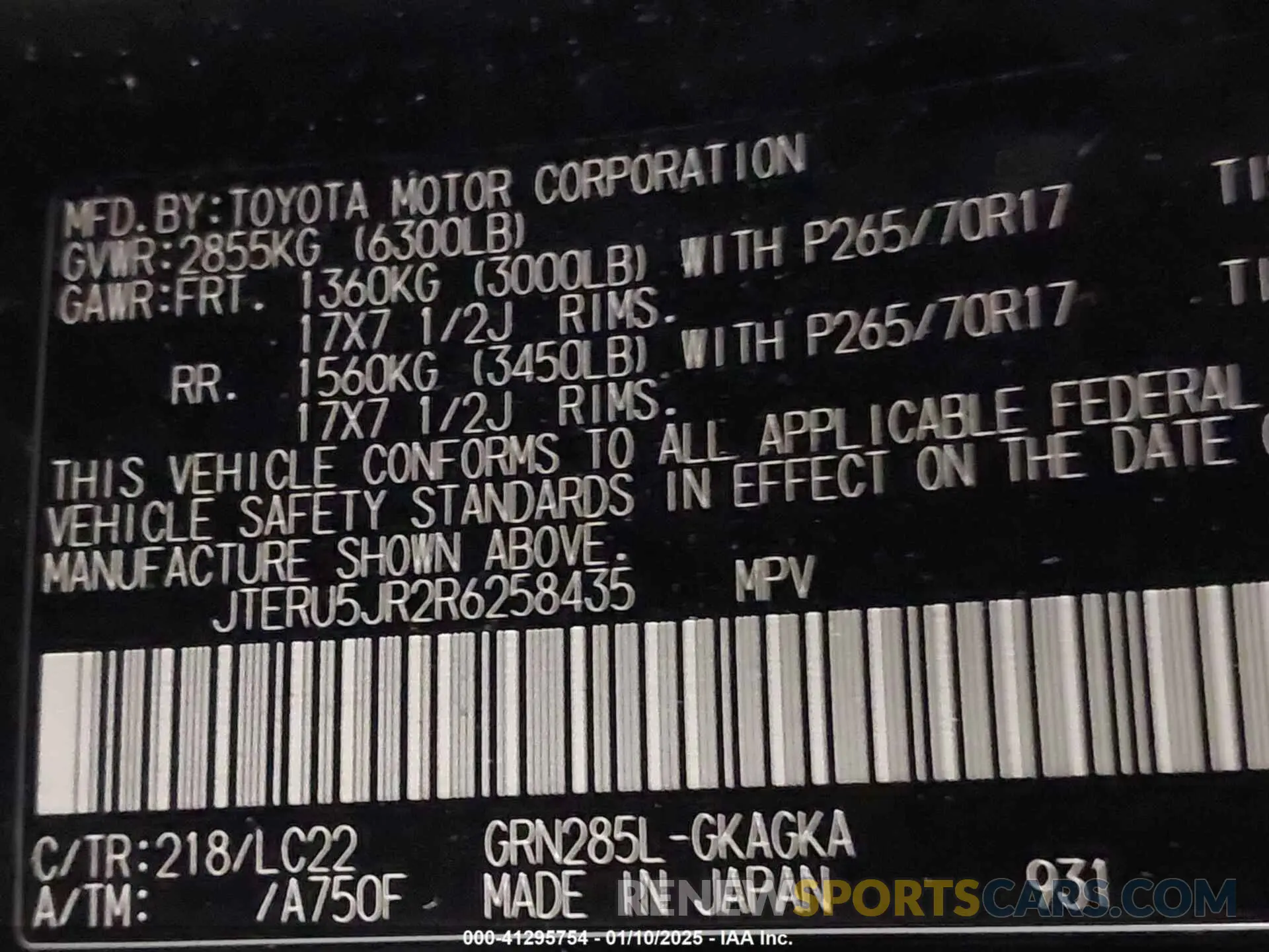 9 Photograph of a damaged car JTERU5JR2R6258435 TOYOTA 4RUNNER 2024