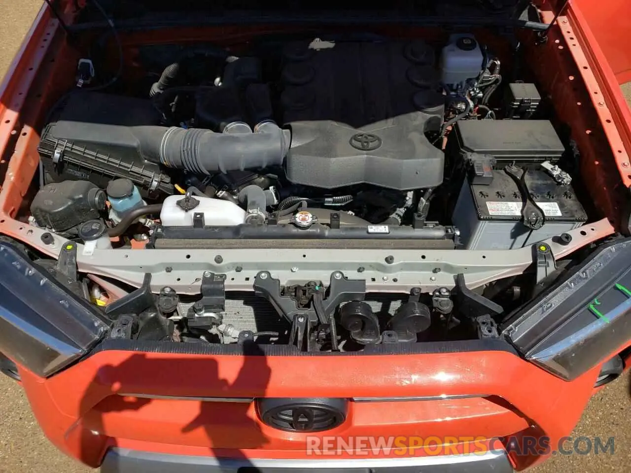 12 Photograph of a damaged car JTERU5JR3R6301177 TOYOTA 4RUNNER 2024