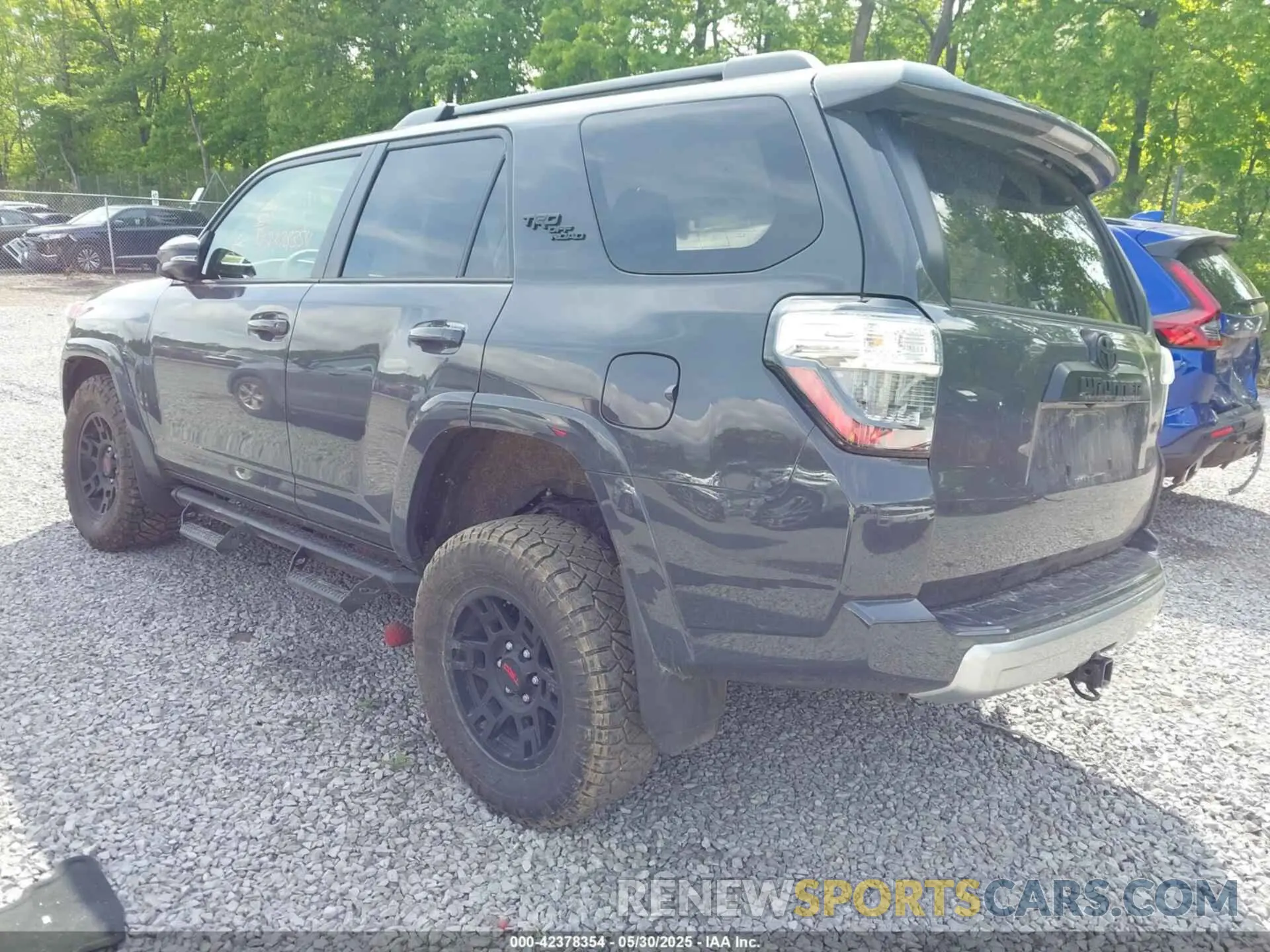 3 Photograph of a damaged car JTERU5JR4R6265743 TOYOTA 4RUNNER 2024