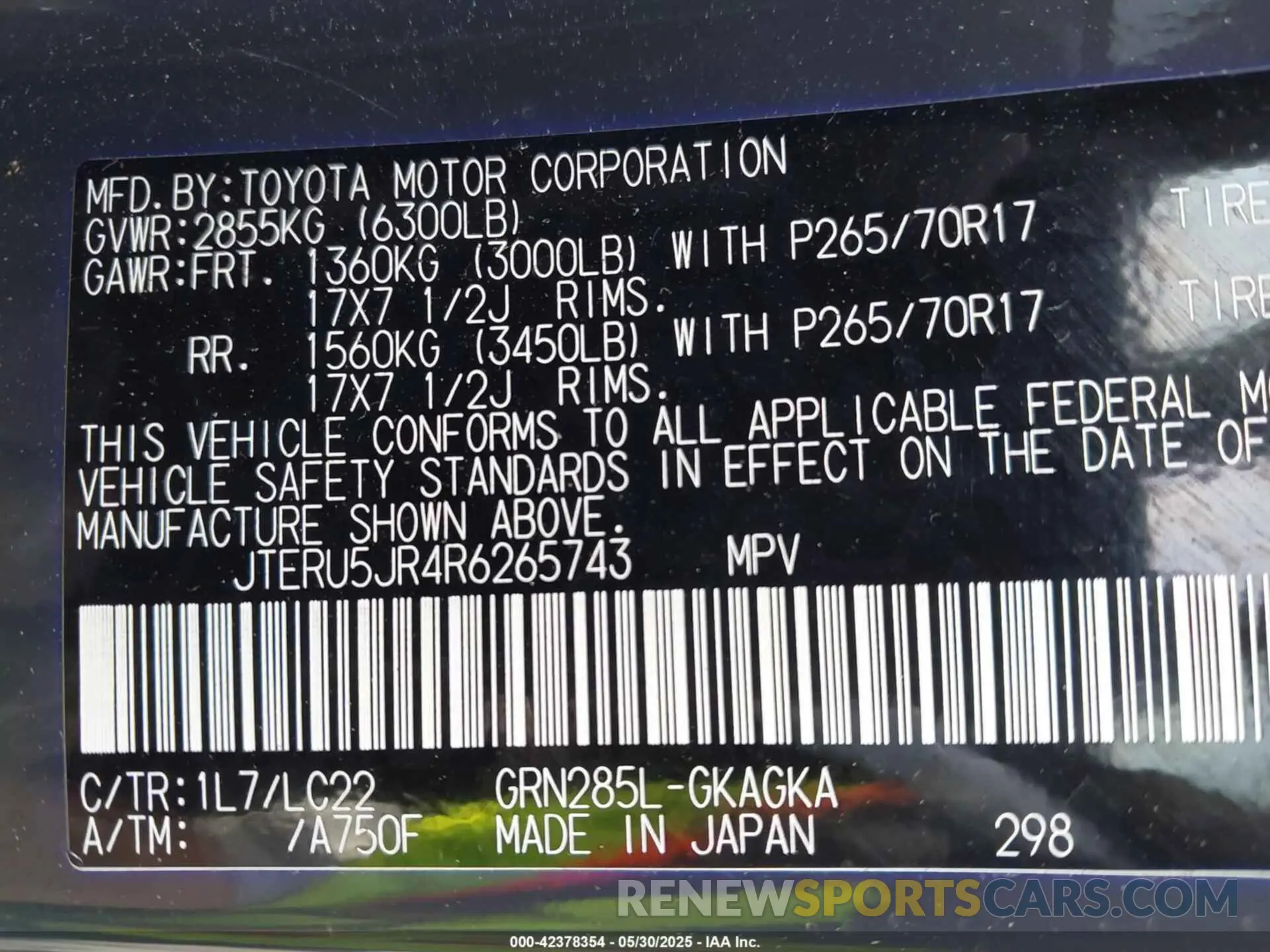 9 Photograph of a damaged car JTERU5JR4R6265743 TOYOTA 4RUNNER 2024